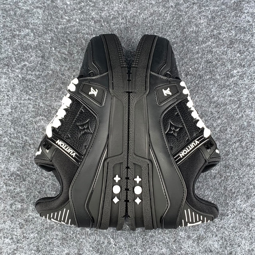 LV Trainer 'Embossed Monogram Black' (B-Grade Version)